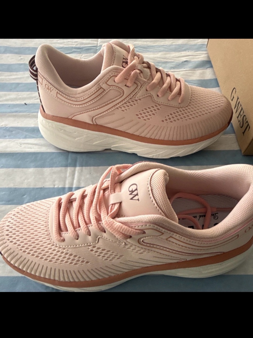 G-West Womens Mesh Athletic Running Shoes Pink Sneakers Size 9 GWW30013